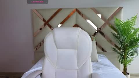 Snapshot of maiaa_ruiz chatting on January 28, 1:27 pm Maiaa Ruiz online show from January 28, 1:27 pm