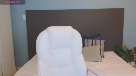 Snapshot of maiaa_ruiz chatting on February 8, 3:42 pm Maiaa Ruiz online show from February 8, 3:42 pm