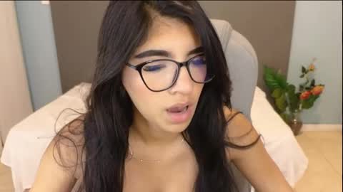 Snapshot of maiaa_ruiz chatting on October 3, 2:47 pm Maiaa Ruiz online show from October 3, 2:47 pm