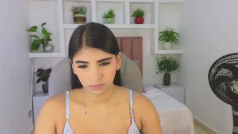 Maiaa Ruiz  online show from May 13, 1:30 pm