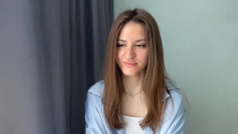 M I A online show from May 7, 7:25 am