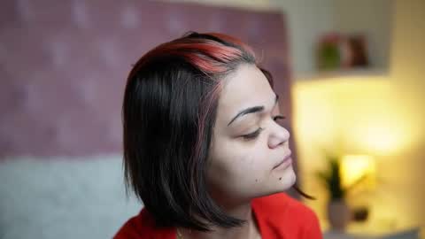  Maia  online show from January 7, 10:01 pm