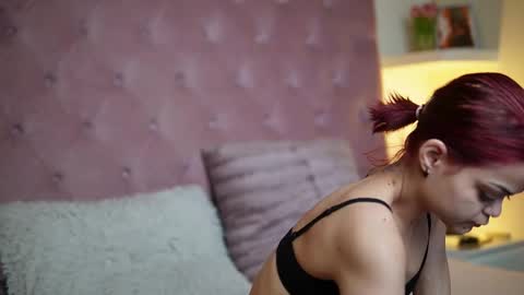 Snapshot of maiamini chatting on March 14, 10:48 pm Maia online show from March 14, 10:48 pm