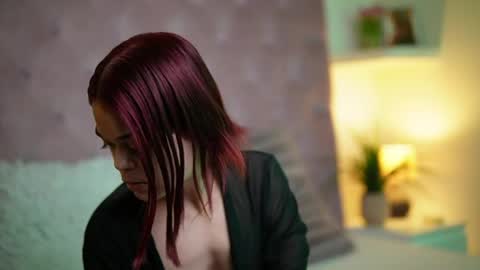 Snapshot of maiamini chatting on March 22, 8:56 pm Maia online show from March 22, 8:56 pm