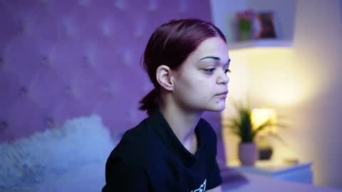 Snapshot of maiamini chatting on March 23, 9:41 pm Maia online show from March 23, 9:41 pm