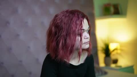 Snapshot of maiamini chatting on March 30, 8:54 pm Maia online show from March 30, 8:54 pm