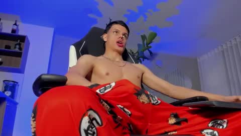 MAICOL  online show from February 3, 6:22 am