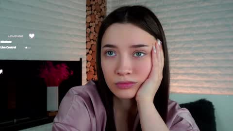 Lucy online show from January 14, 4:25 am
