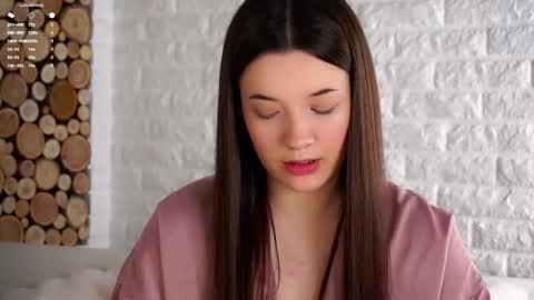 Snapshot of maidabuoy chatting on September 23, 1:41 am Lucy online show from September 23, 1:41 am