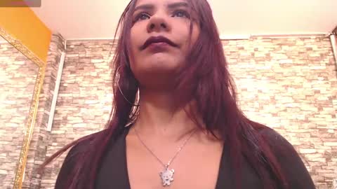 Snapshot of maidy19 chatting on January 23, 3:22 pm maidy19 online show from January 23, 3:22 pm