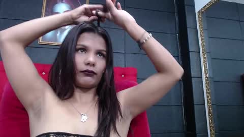 Snapshot of maidy19 chatting on February 18, 5:53 pm maidy19 online show from February 18, 5:53 pm