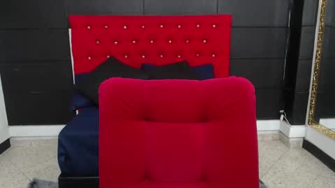 Snapshot of maidy19 chatting on February 27, 3:15 pm maidy19 online show from February 27, 3:15 pm