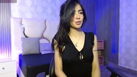 maiily_tay online show from October 27, 12:20 pm