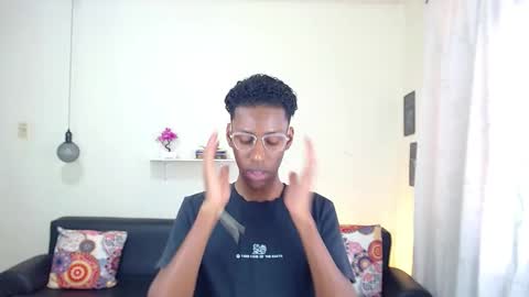 Snapshot of maiki18 chatting on January 28, 7:42 pm I am Maik online show from January 28, 7:42 pm