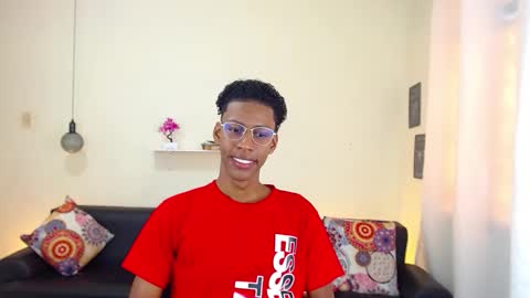 Snapshot of maiki18 chatting on February 10, 2:37 pm I am Maik online show from February 10, 2:37 pm