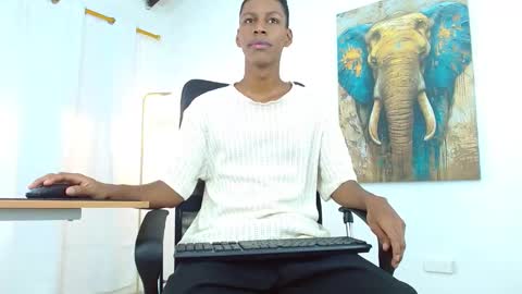 Snapshot of maiki18 chatting on September 9, 2:16 pm I am Maik online show from September 9, 2:16 pm