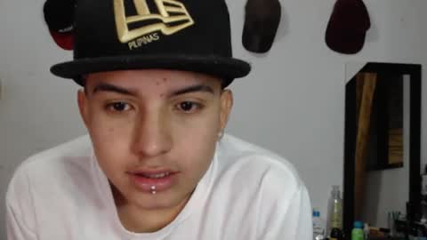 maikjameshot online show from December 5, 4:32 am