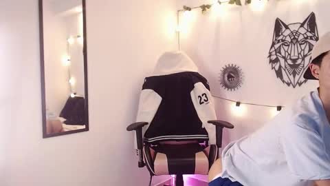 Maiky Cooper online show from February 8, 8:31 am