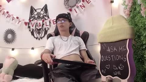 Maiky Cooper online show from February 10, 7:04 am