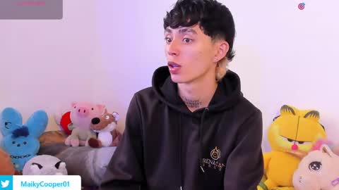 maiky_cooper01 online show from April 29, 2:43 pm