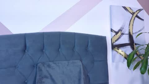 Snapshot of mailin18 chatting on April 8, 10:32 pm Mailin online show from April 8, 10:32 pm