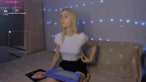Your kitty online show from May 12, 4:26 pm