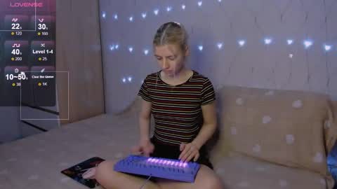 Your kitty online show from May 20, 4:24 pm