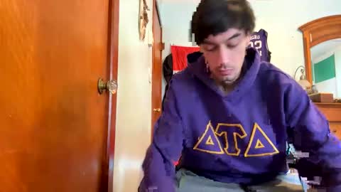 mainecollegeboy online show from March 11, 8:09 pm