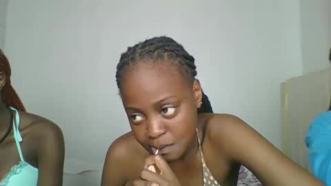 maira luv1 online show from December 13, 10:15 pm