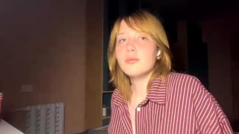 Evie online show from June 9, 8:53 pm