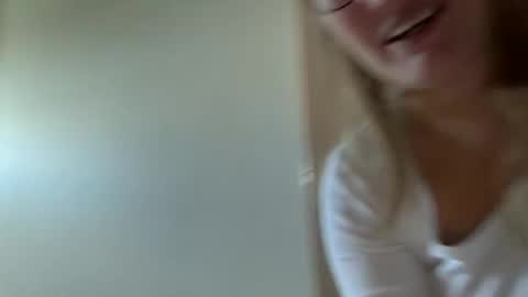 maisystellaxx online show from May 21, 8:05 pm