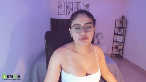 Snapshot of maite_kanes chatting on September 10, 3:39 am Maite online show from September 10, 3:39 am