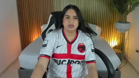 Snapshot of maite_saens_ chatting on January 28, 2:11 am maite saens online show from January 28, 2:11 am