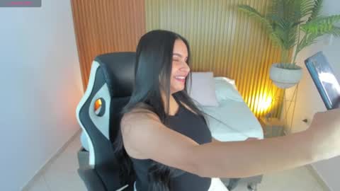 Snapshot of maite_saens_ chatting on February 14, 7:12 pm maite saens online show from February 14, 7:12 pm