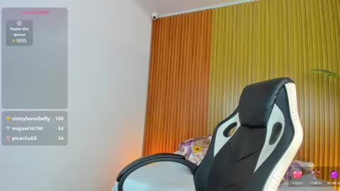 Snapshot of maite_saens_ chatting on February 21, 11:32 pm maite saens online show from February 21, 11:32 pm