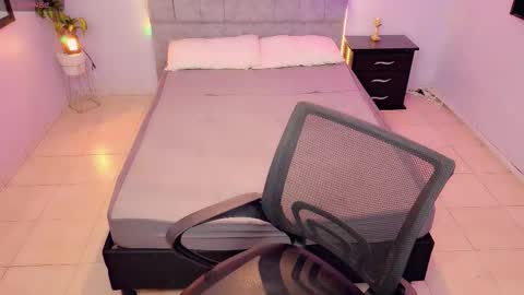 MAITE STONE1 online show from December 2, 3:23 am