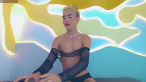 maitecandyxx online show from June 4, 4:07 am