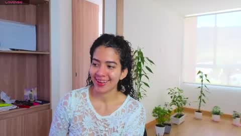   Lauu online show from June 4, 6:47 pm