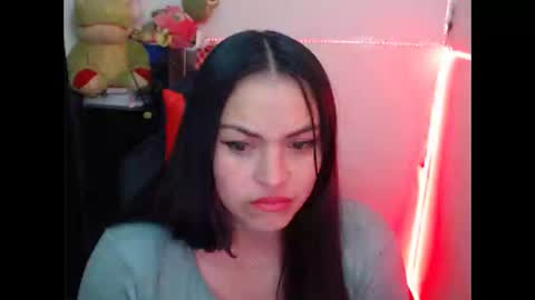 Snapshot of maitte_22 chatting on December 8, 6:54 am Hello friends Im on another account online show from December 8, 6:54 am
