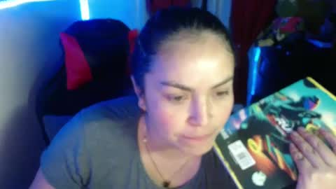 Snapshot of maitte_22 chatting on January 22, 5:48 am Hello friends Im on another account online show from January 22, 5:48 am