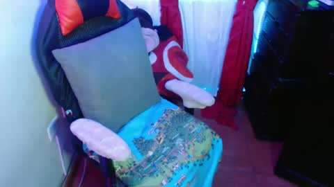 Snapshot of maitte_22 chatting on February 9, 6:54 am Hello friends Im on another account online show from February 9, 6:54 am