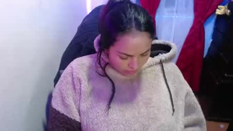 Snapshot of maitte_22 chatting on February 20, 1:36 am Hello friends Im on another account online show from February 20, 1:36 am