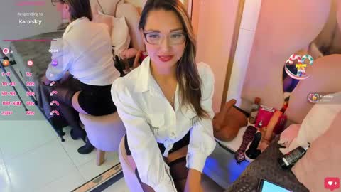 maiyajoness online show from May 14, 5:03 am