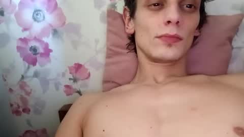 Snapshot of majlosustik chatting on December 5, 8:11 am majlosustik online show from December 5, 8:11 am