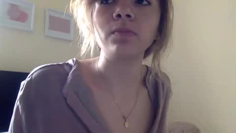 majo_gomezz online show from April 29, 5:30 pm