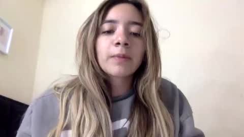 majo_gomezz online show from May 7, 3:45 am