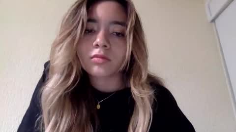 majo_gomezz online show from May 12, 9:12 pm