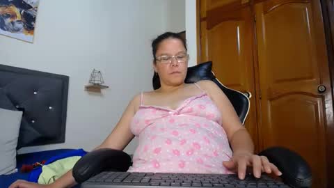 majo online show from January 20, 10:51 am