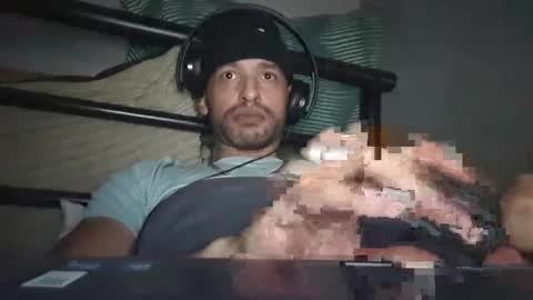 Snapshot of majorb121 chatting on December 31, 11:17 pm majorb121 online show from December 31, 11:17 pm