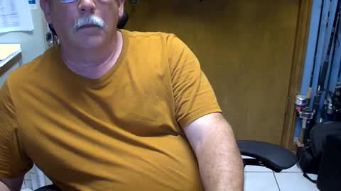 Snapshot of majormike34 chatting on September 13, 12:27 pm majormike34 online show from September 13, 12:27 pm